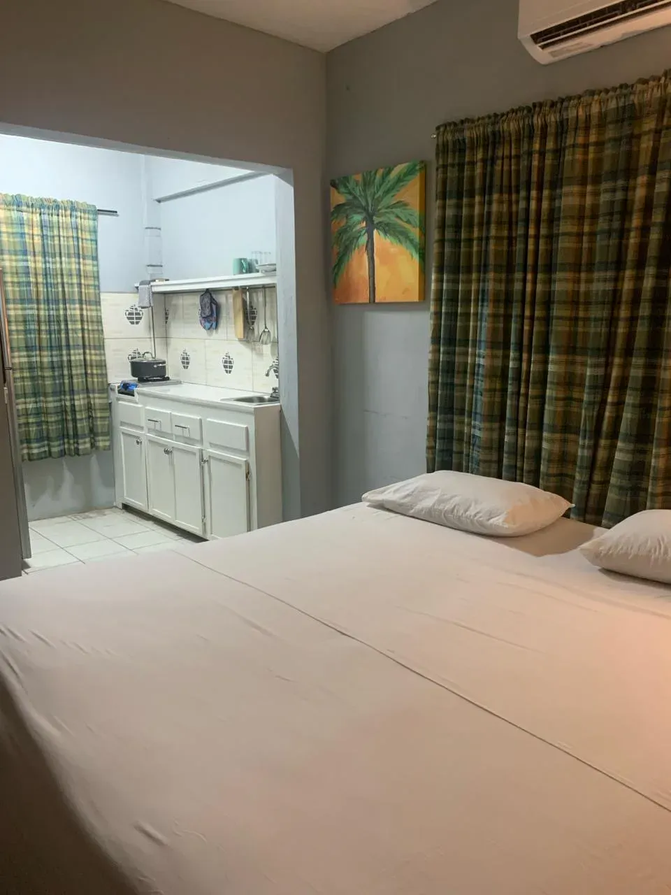 Guest House treatment room at Touch Therapies Antigua